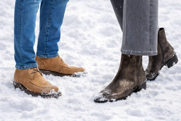 Strooizout Schoenen in Sneeuw